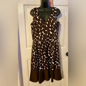 Brown and white polka dot dress, sz 12. Jones Wear. 97% Cotton. No sign of wear.